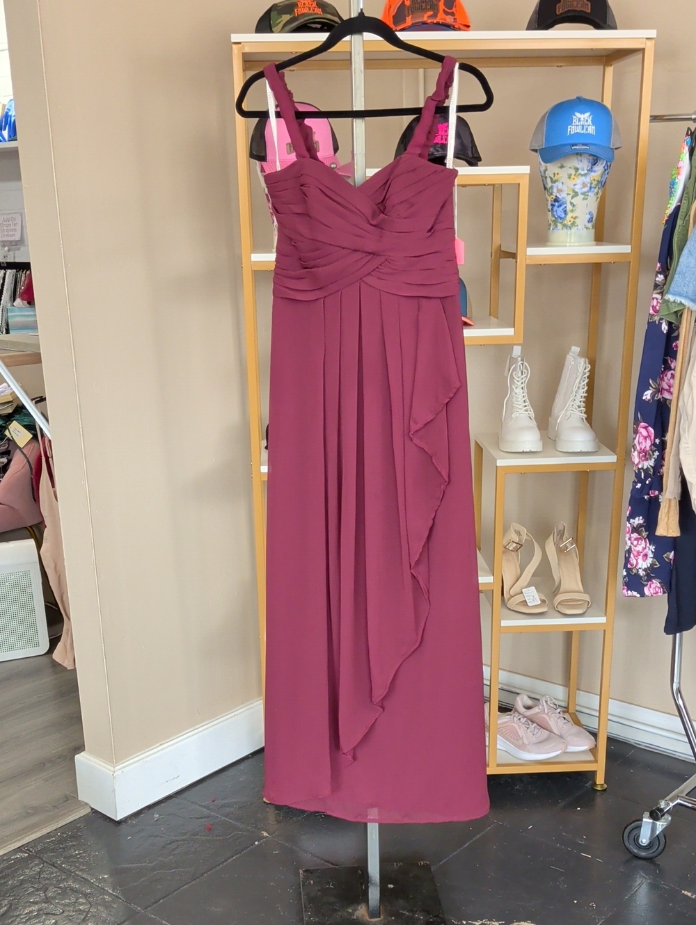 Elegant Sleeveless Burgundy Chiffon Maxi Dress with Draped Front